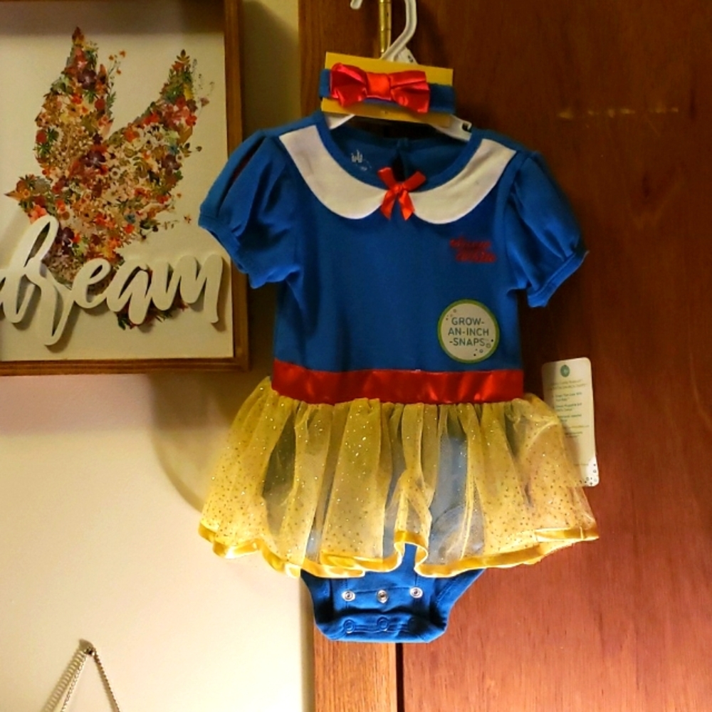 NWT Snow-white Baby Outfit